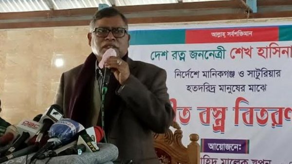 আপাতত শিক্ষা প্রতিষ্ঠান বন্ধ করার কোনো পরিকল্পনা নেই: স্বাস্থ্যমন্ত্রী