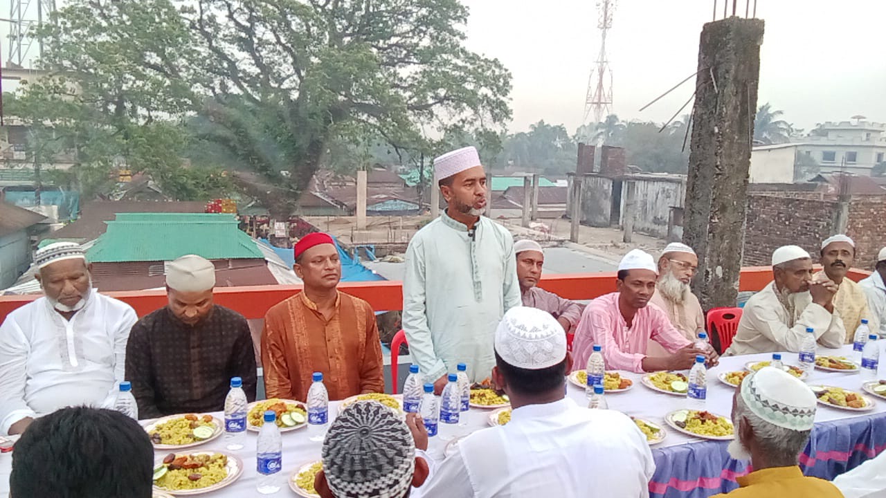 তাহিরপুরে বাদাঘাট ইউনিয়ন বিএনপির দোয়া ও ইফতার মাহফিল অনুষ্ঠিত।