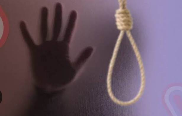 গোল্ডেন এ প্লাস’ না পেয়ে ছাত্রের আত্মহত্যা